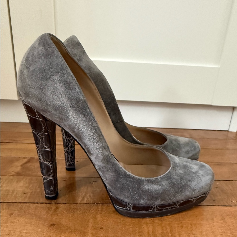 Chic Gray Suede and Croco High Heel Pumps